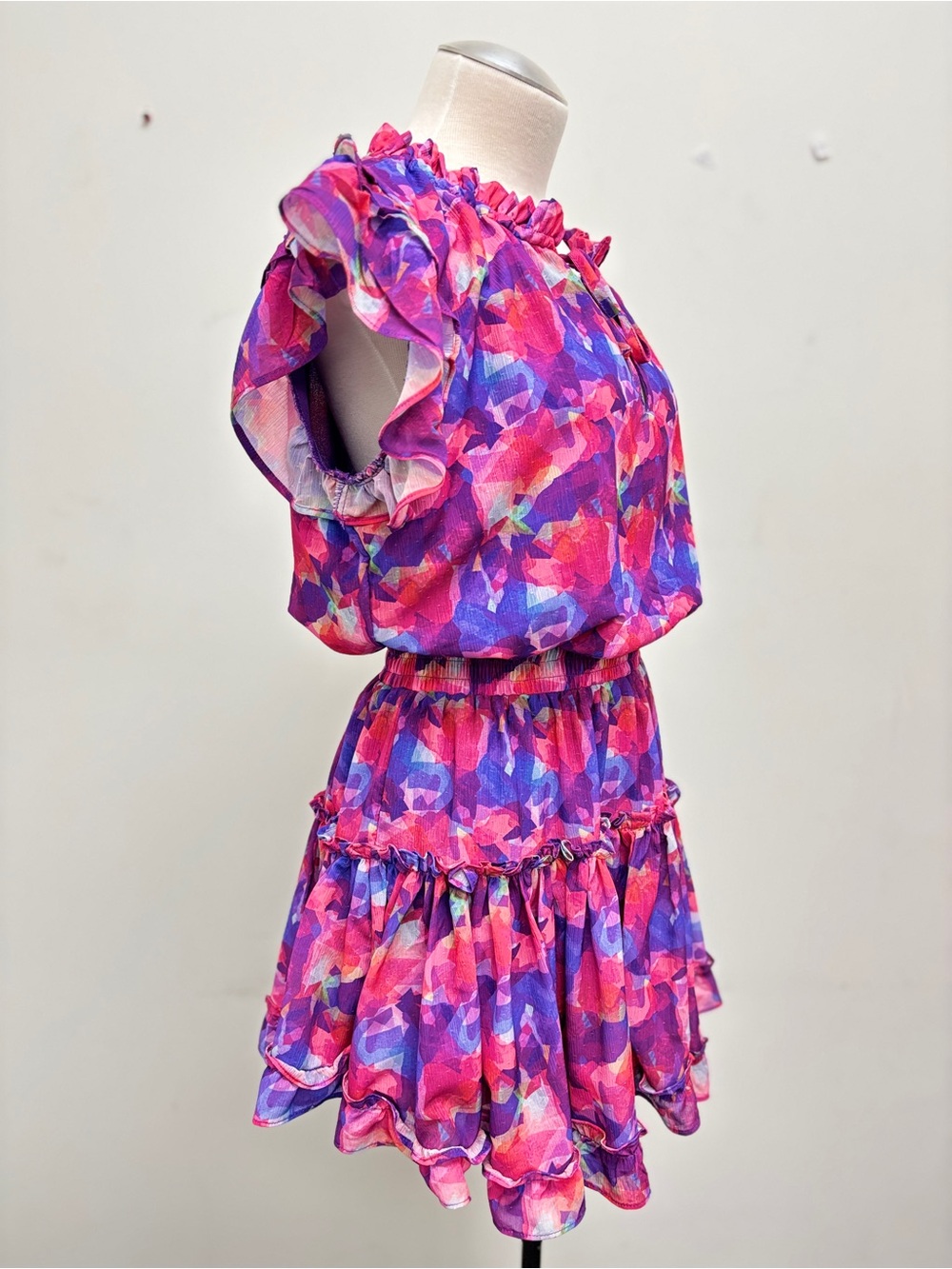 Abstract Ruffle Tiered Mini Dress - Picture 3 of 4